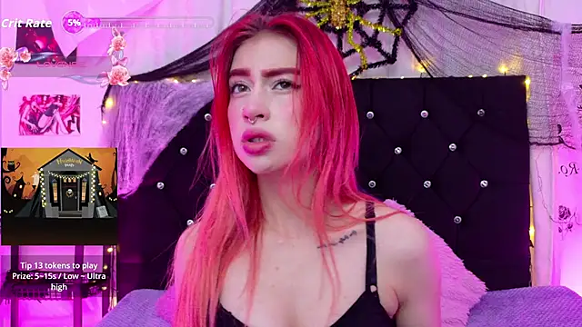 Snapshot of lizz_bela1 chatting on 10.30.25 lizz bela1 online show from 10.30.25