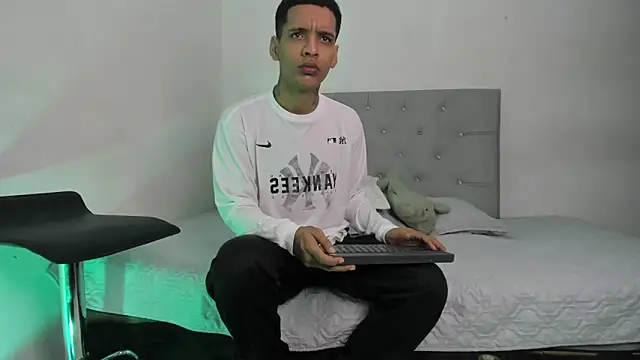 twinkDuohot online show from 11.03.25