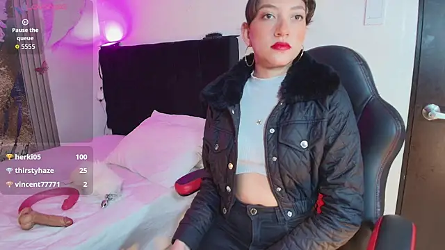 Snapshot of sophia_arevalo chatting on 10.31.25 sophia arevalo online show from 10.31.25