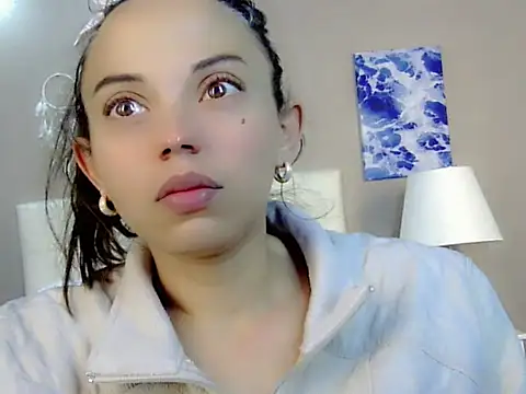 Perla vonrose online show from 09.18.25