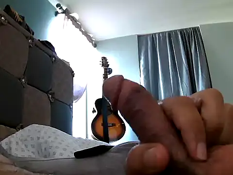 Snapshot of RasingSpark chatting on 09.17.25 RasingSpark online show from 09.17.25