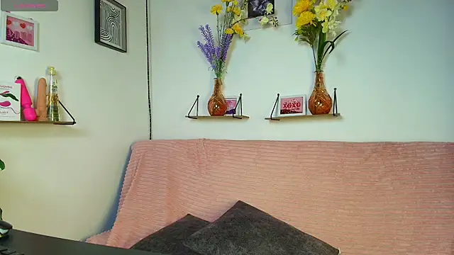 emycarver09 online show from 09.24.25