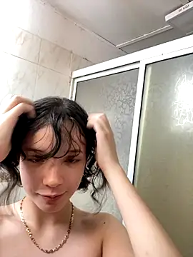 Snapshot of sukubo__ chatting on 10.03.25 sukubo online show from 10.03.25