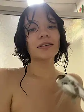 Snapshot of sukubo__ chatting on 10.21.25 sukubo online show from 10.21.25