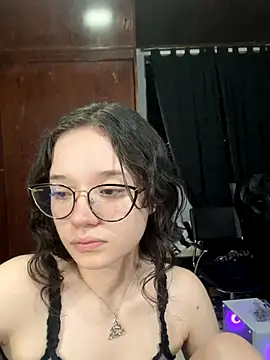 sukubo   online show from 12.19.25