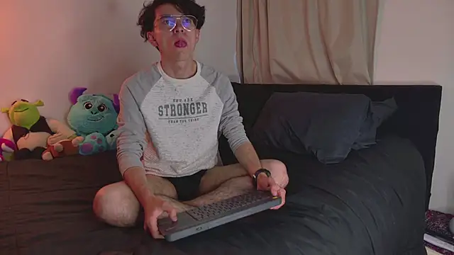 Alex Kay  online show from 09.11.25