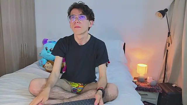 Alex Kay  online show from 09.19.25
