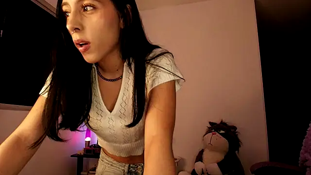 violethun  online show from 10.11.25