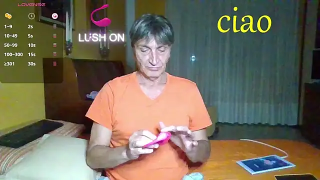 lattediyak online show from 10.18.25