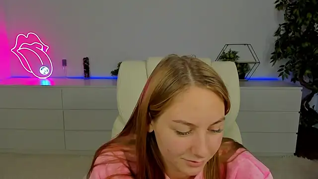 MilaAddams online show from 11.21.25