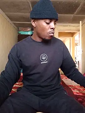 Snapshot of Hluga_25 chatting on 02.05.26 Hluga 25 online show from 02.05.26