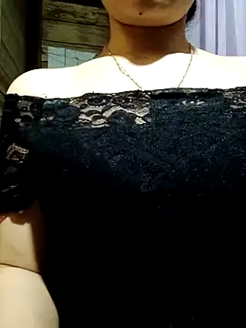 Snapshot of LucyyLy chatting on 10.12.25 LucyyLy online show from 10.12.25