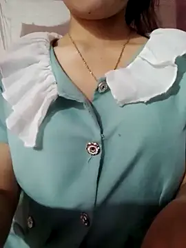 Snapshot of LucyyLy chatting on 10.14.25 LucyyLy online show from 10.14.25