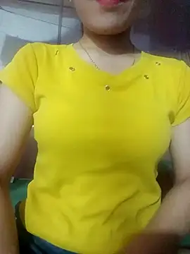 Snapshot of LucyyLy chatting on 10.15.25 LucyyLy online show from 10.15.25