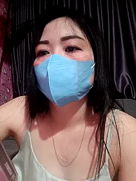 Snapshot of ChunkyLy chatting on 09.16.25 ChunkyLy online show from 09.16.25