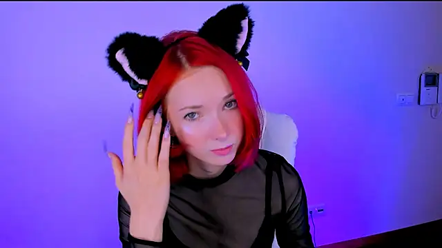 KimBoydd online show from 10.02.25