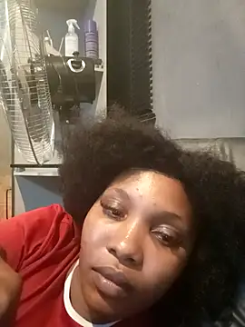 Snapshot of freakynyashXxXx chatting on 10.11.25 freakynyashXxXx online show from 10.11.25