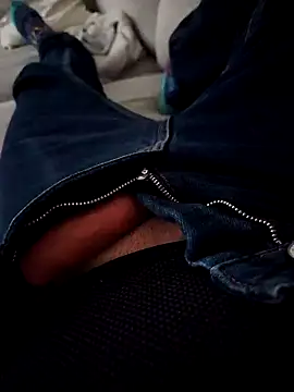 Snapshot of Alberto2840 chatting on 12.02.25 Alberto2840 online show from 12.02.25