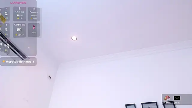 Snapshot of ivorynoir chatting on 09.23.25 ivorynoir online show from 09.23.25