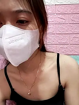 Snapshot of Zinzin9x chatting on 10.22.25 Zinzin9x online show from 10.22.25