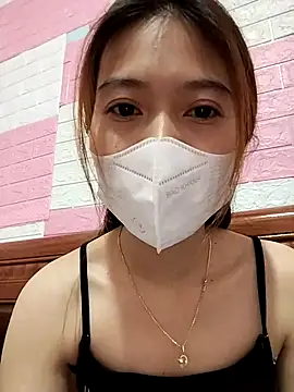 Snapshot of Zinzin9x chatting on 11.17.25 Zinzin9x online show from 11.17.25