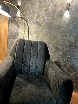 Tayler Kim online show from 10.24.25