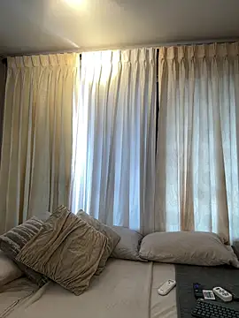 Tayler Kim online show from 03.31.26