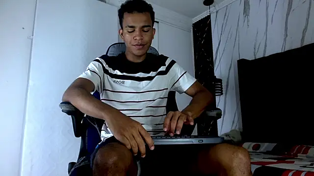 aston xvera online show from 10.23.25