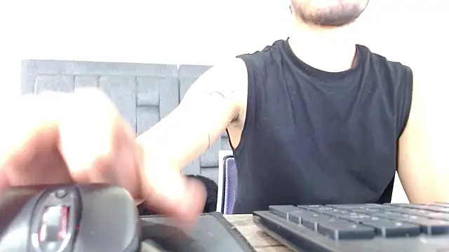 Arontrey21 online show from 09.11.25