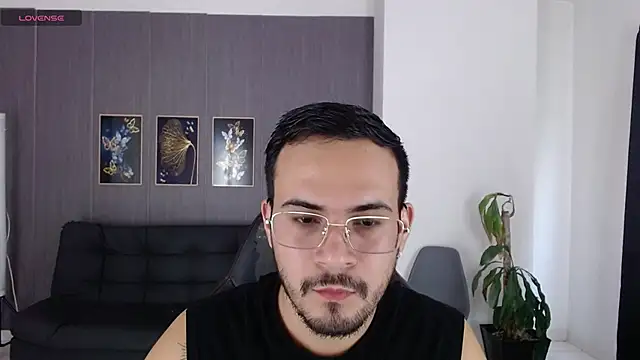 Arontrey21 online show from 09.13.25