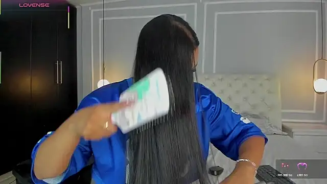 Snapshot of shanty_cole chatting on 10.20.25 shanty cole online show from 10.20.25