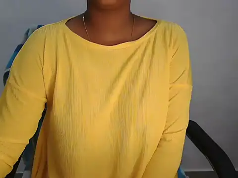 Hott Noor online show from 11.03.25