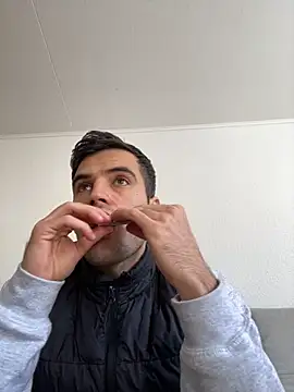 dino2603 online show from 11.03.25