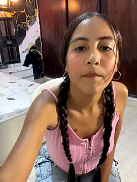 luna star23 online show from 09.12.25