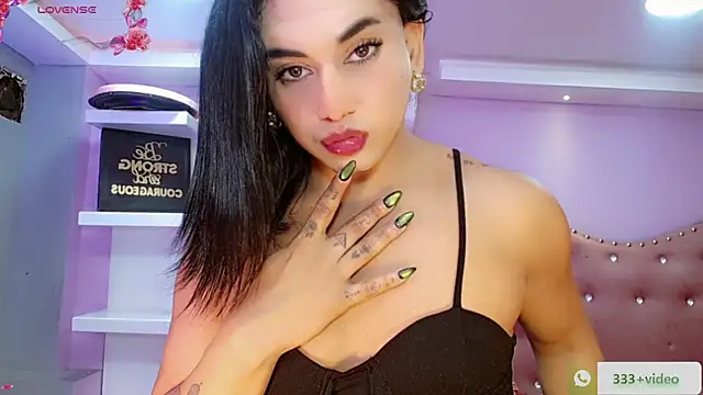 Snapshot of Valeria_Swett_ chatting on 10.01.25 Valeria Swett online show from 10.01.25