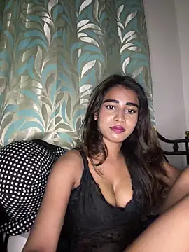 STRIP GLOW online show from 03.07.26