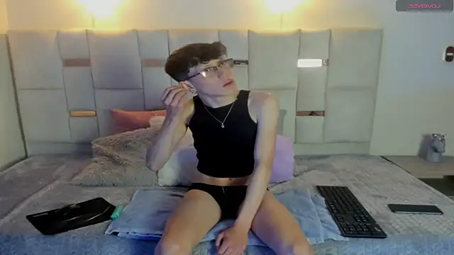 AndyMiller96 online show from 09.23.25