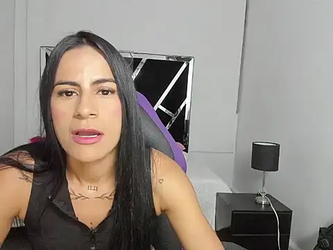 charlotthe ee online show from 10.25.25