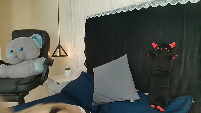 IvyBelle  online show from 02.12.26