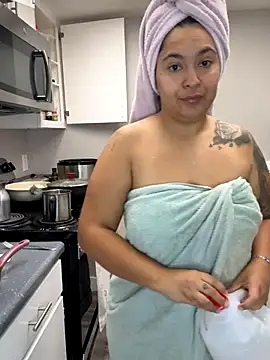 latina curvy22 online show from 09.19.25