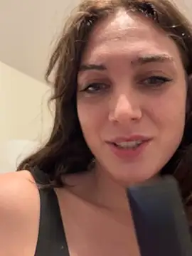 Snapshot of Petitbiscuit2B0 chatting on 10.25.25 Petitbiscuit2B0 online show from 10.25.25