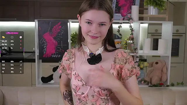 LynHillaire online show from 11.08.25