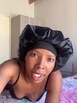 Pretty Beauty online show from 10.15.25