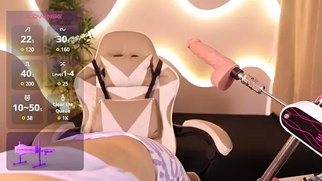 Snapshot of Mystic_blue chatting on 09.28.25 Mystic blue online show from 09.28.25