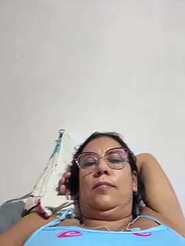 Snapshot of YadiraOrozco chatting on 02.01.26 YadiraOrozco online show from 02.01.26