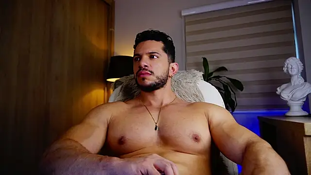 Snapshot of Erick_Thompsonx chatting on 10.04.25 Erick Thompsonx online show from 10.04.25