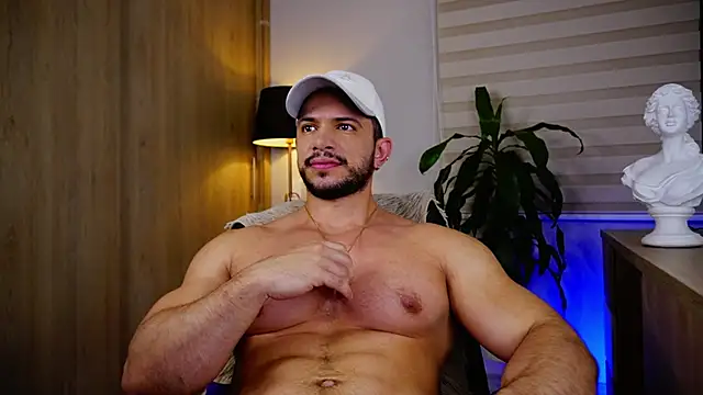 Snapshot of Erick_Thompsonx chatting on 10.30.25 Erick Thompsonx online show from 10.30.25