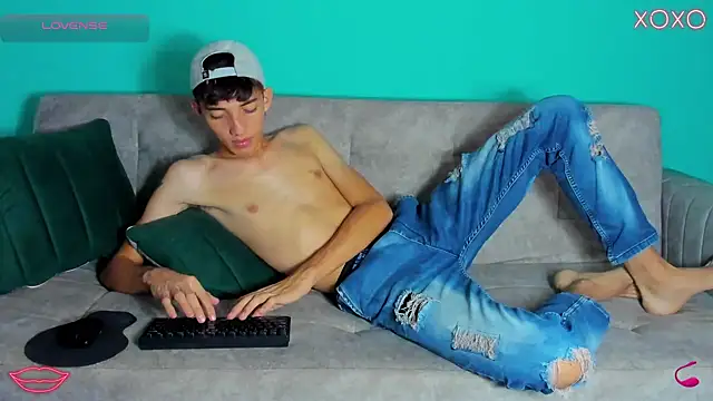 Maikol Ortiz online show from 09.25.25