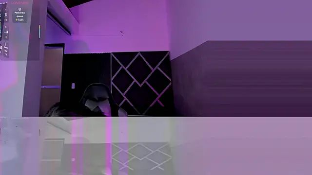 Charlotte-Star online show from 12.14.25