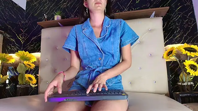Ruby-Blaze  online show from 09.25.25